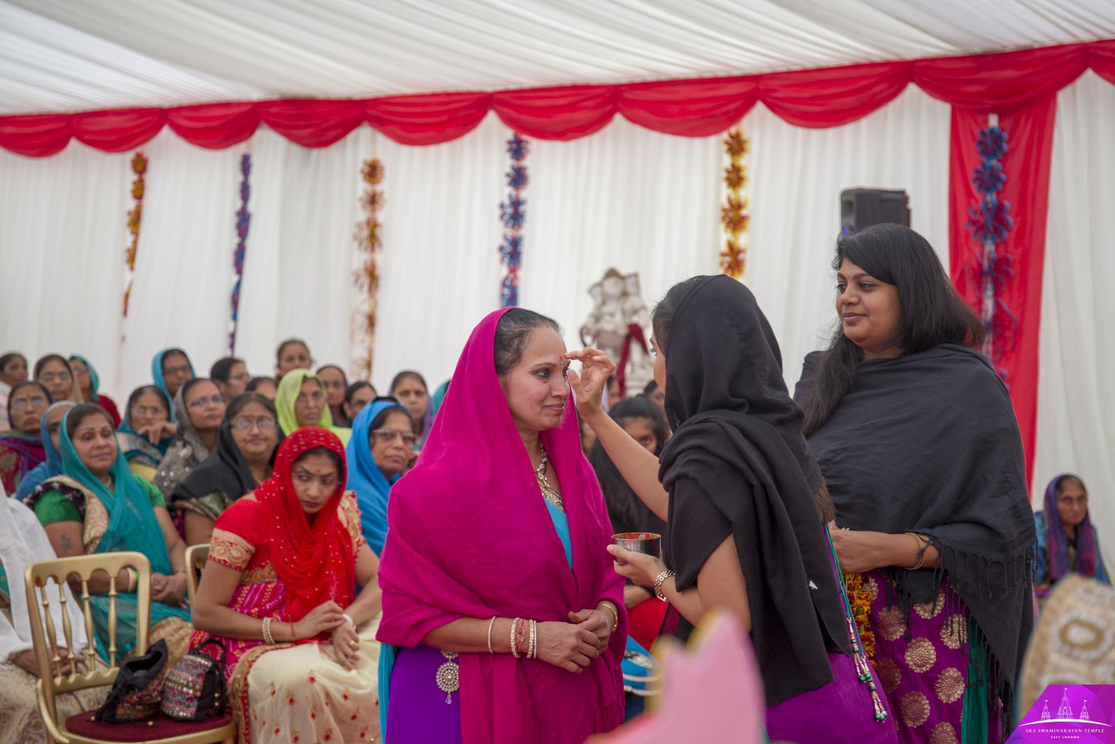 ©1987-2017 SKS Swaminarayan Temple East London